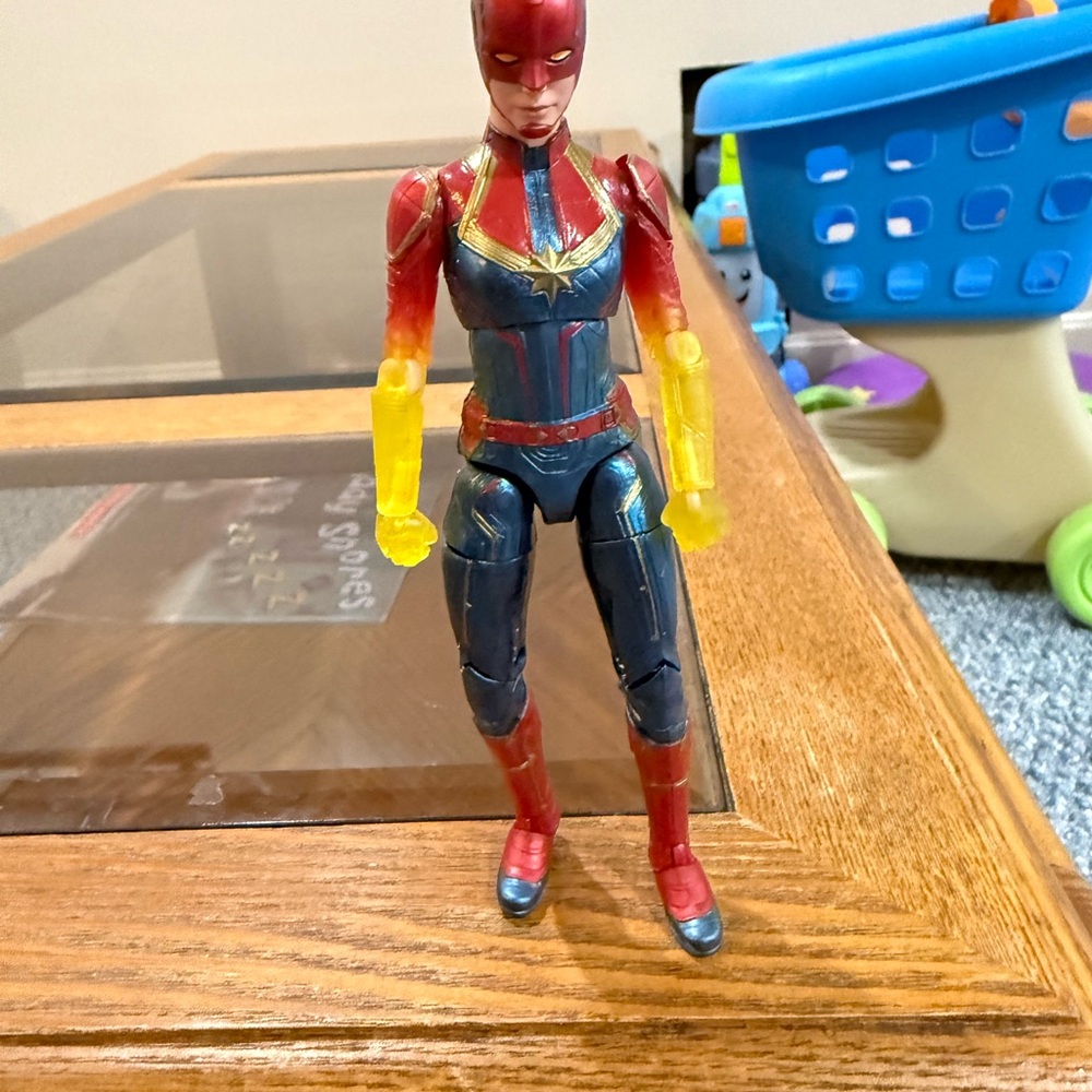 Hasbro Red and Blue Action Figure Playset